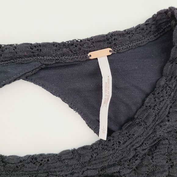 FREE PEOPLE Tea Time Balloon Sleeve Lace Top Women Size L Black NWT - Picture 4 of 7